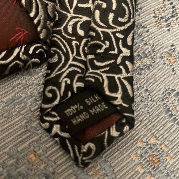 Louis Vuitton Vintage Mens Gorgeous Black & Silver Tie w Box. Mint Condition - Picture 7 of 13